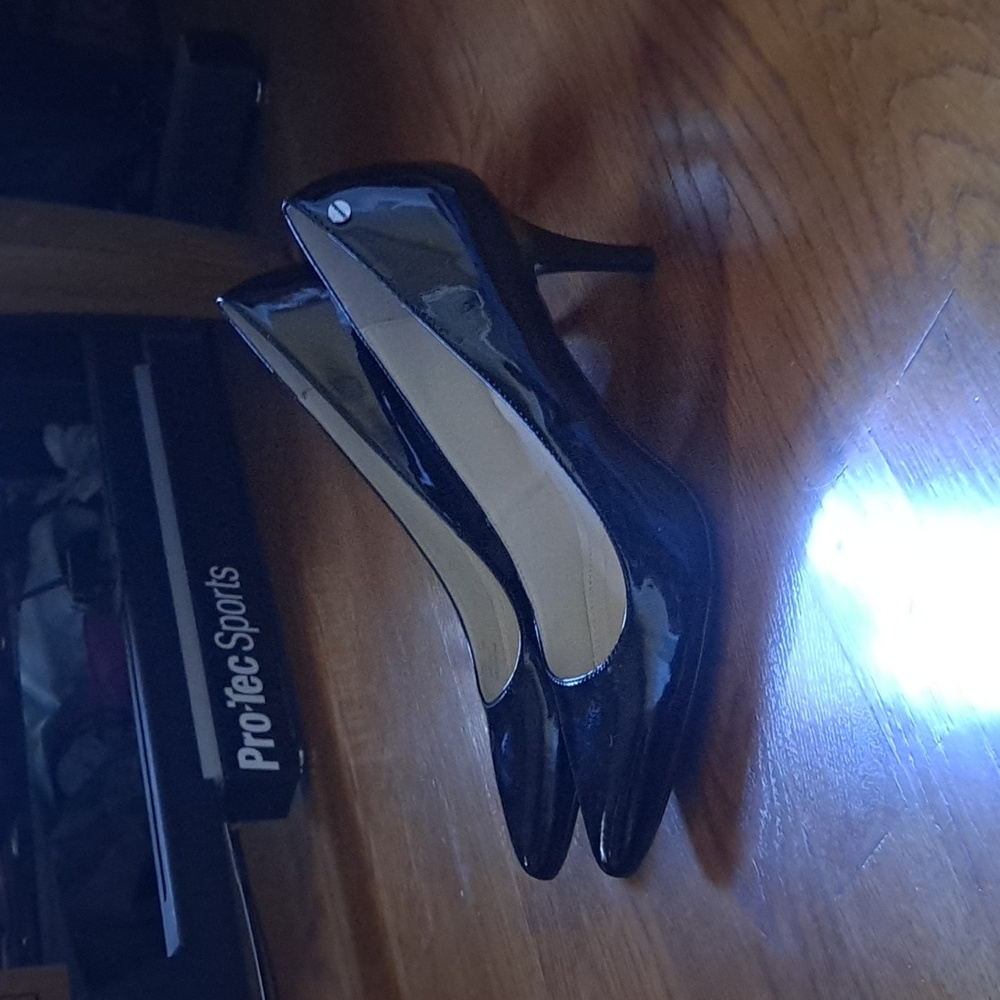 Calvin Klein Black Patent Leather Pumps 10